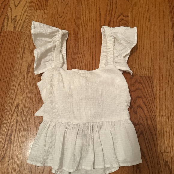 Summer white ruffle top! - Picture 1 of 3